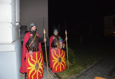 image02
