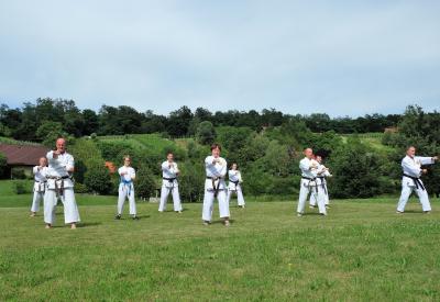 image02