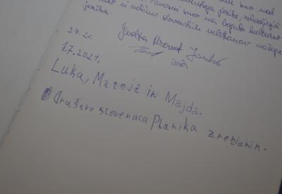 image02