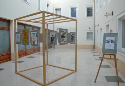 image02