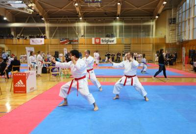 image02