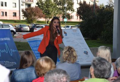 image02