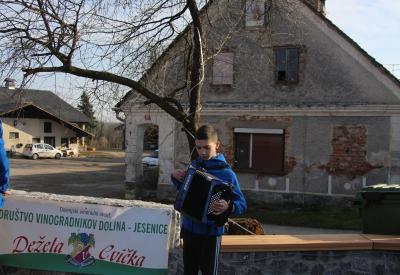 image02