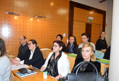 image02