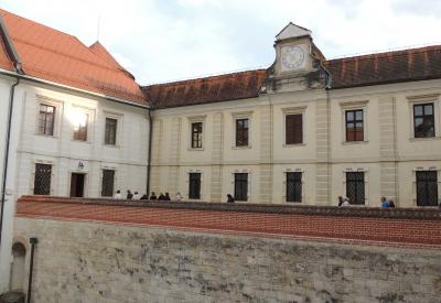 image02