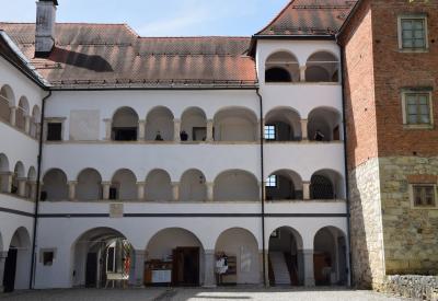 image02