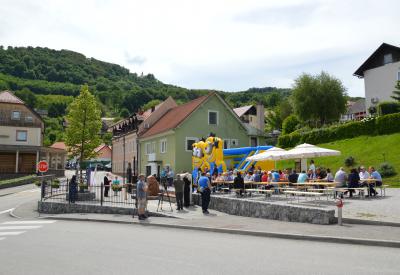 image02