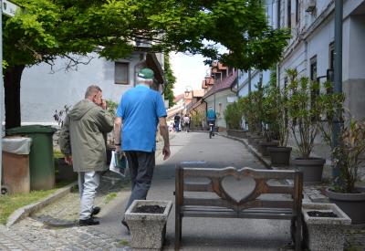 image02