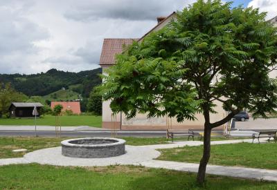 image02