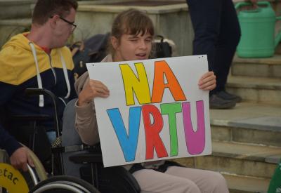 image02