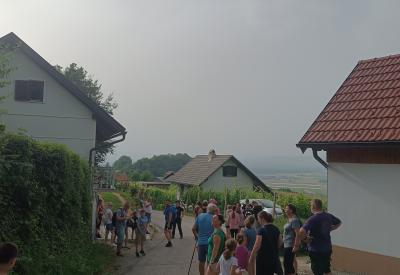 image02