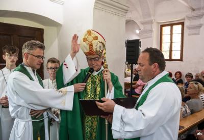 image02