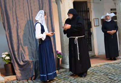 image02