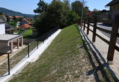 image02