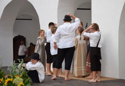 image02