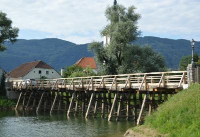 image02