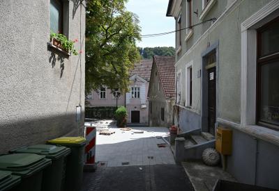 image02