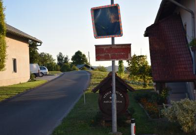 image02