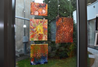 image02
