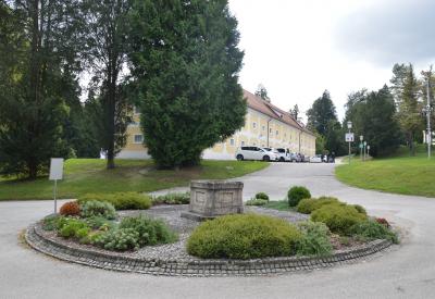 image02