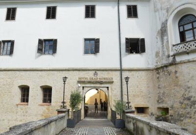 image02