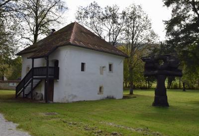 image02