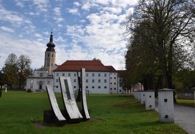 image02