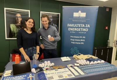image02