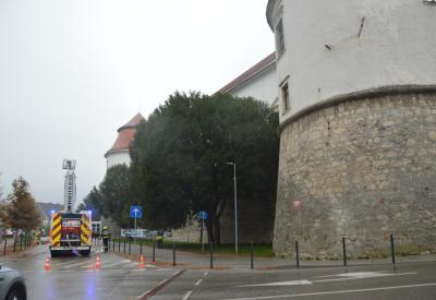 image02