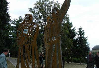 image02