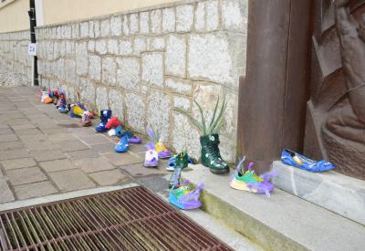 image02