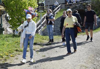 image02