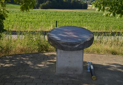 image02