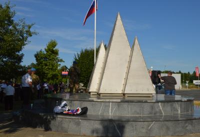 image02