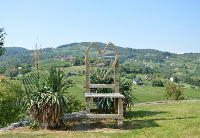 image02