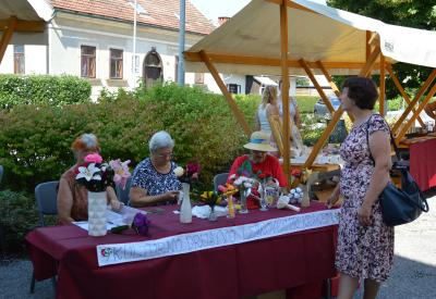 image02