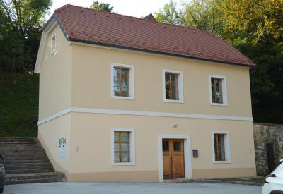 image02