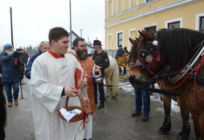 image02