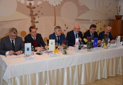 image02