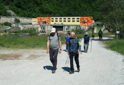 image02