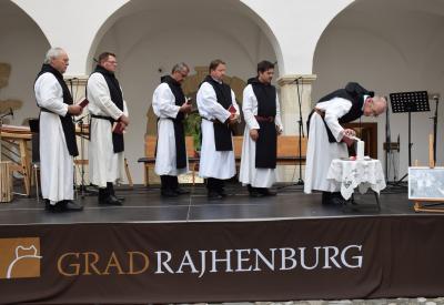 image02