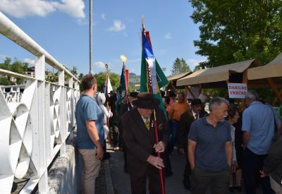 image02