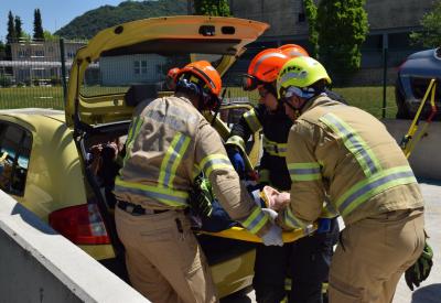 image02