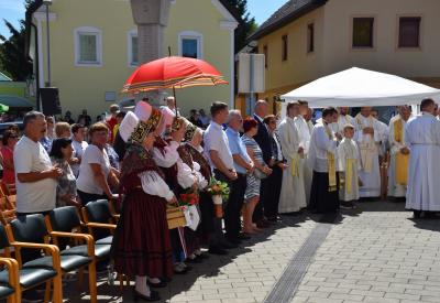 image02