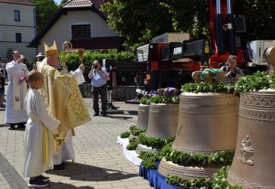 image02