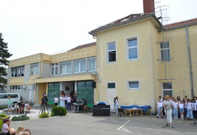 image02