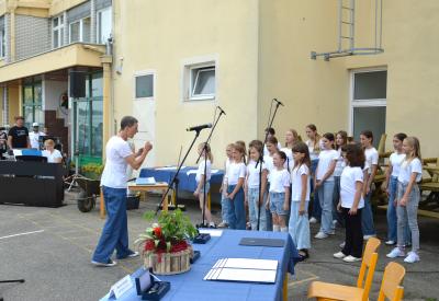 image02