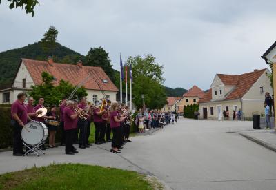 image02