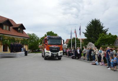 image02