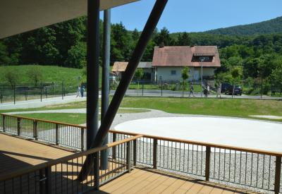image02